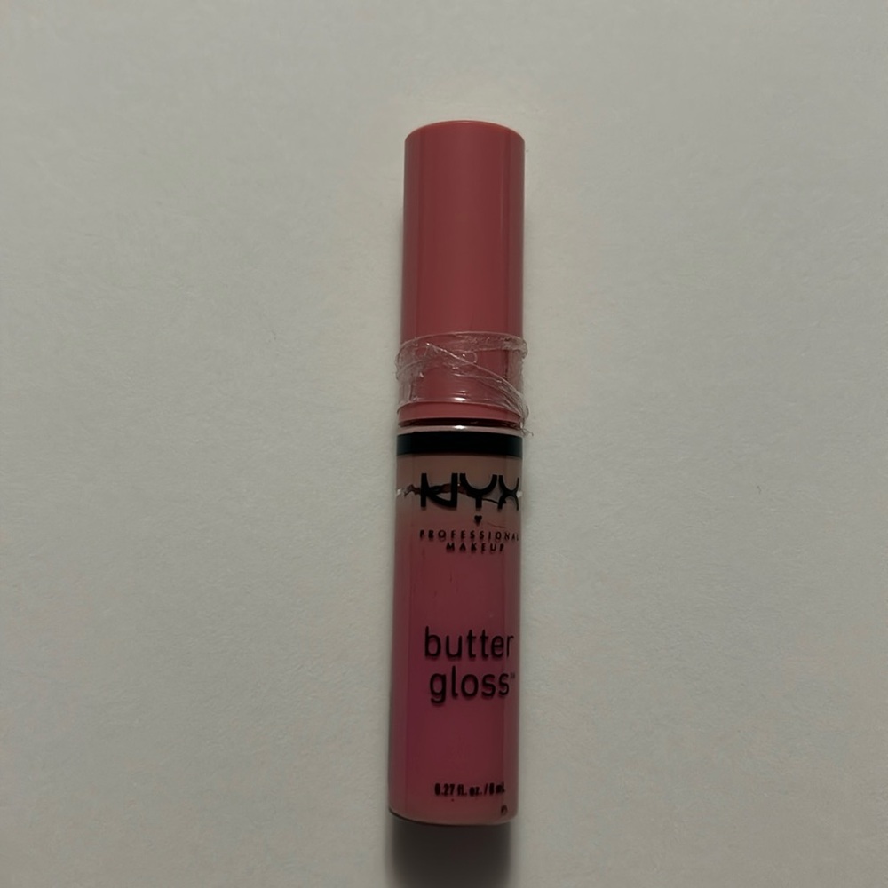NYX butter gloss shade vanilla cream pie